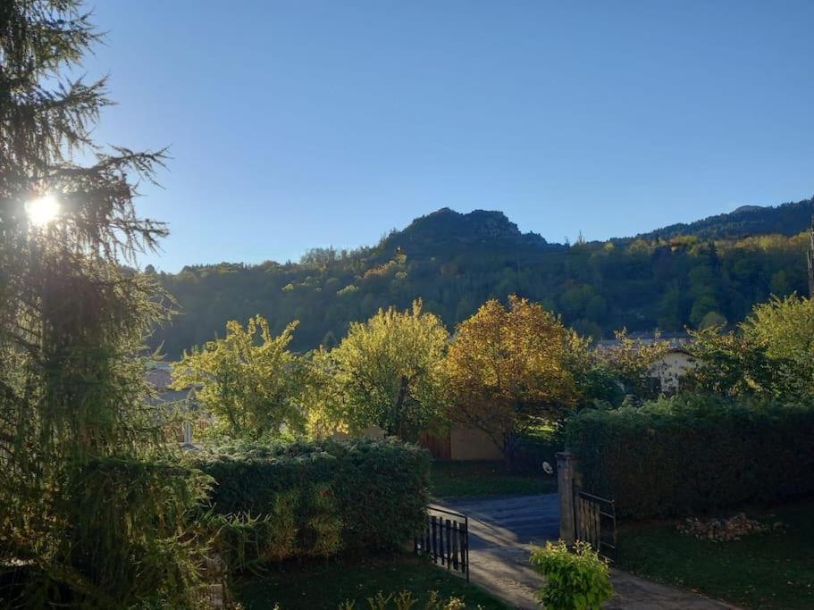 Gite L'Enclos O Rendez-Vous Roquefeuil-Pays De Sault- Avec Jardin Bagian luar foto